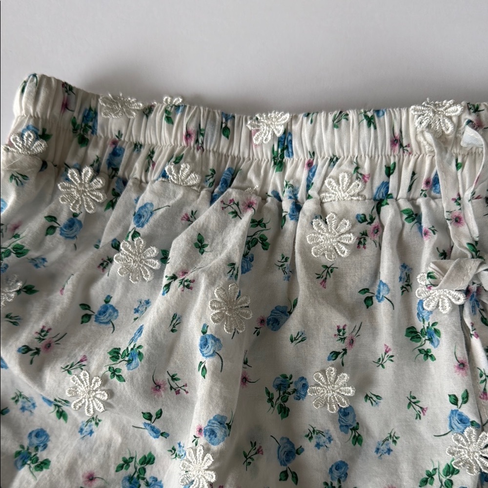 For Love and Lemons Muna Floral Embroidered Lace Pull on Cover Up Shorts Size‎ L - Picture 10 of 13